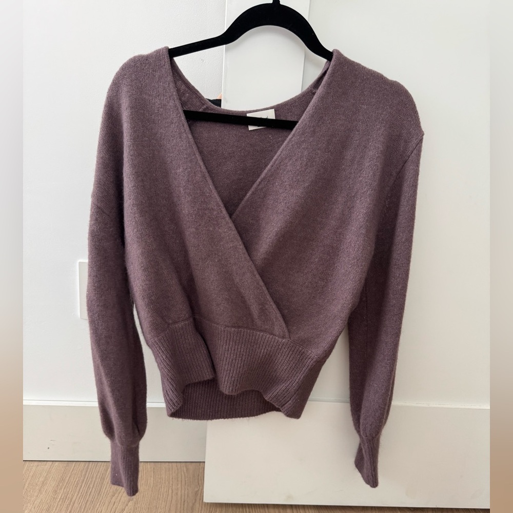 Aritzia Wilfred Dear Sweater